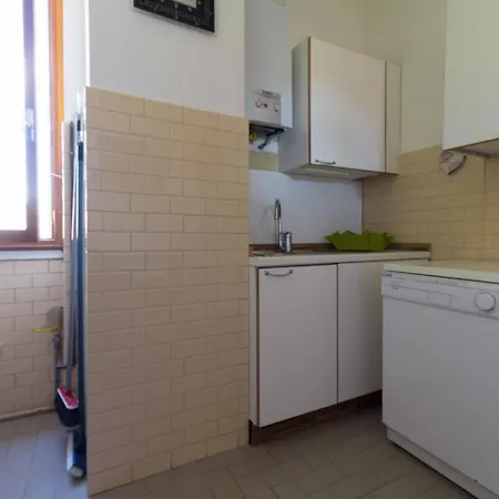 Manzoni Two-Bedroom Apartment - Solo Affitti Brevi アパート レッコ