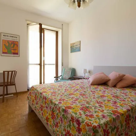 Manzoni Two-Bedroom Apartment - Solo Affitti Brevi