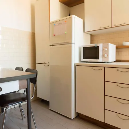 Manzoni Two-Bedroom Apartment - Solo Affitti Brevi アパート レッコ